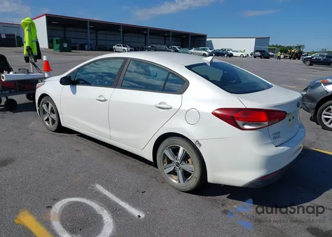 2018 Kia Forte Lx из США, поврежденный, VIN 3KPFL4A70JE169397